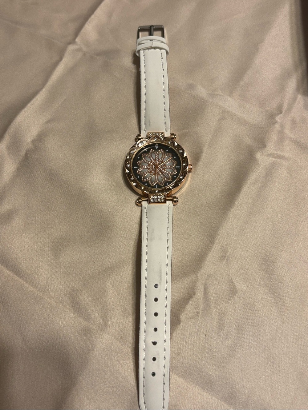 Elegant Rose Gold and White Women's Watch with Crystal Floral Dial NIB - Picture 5 of 12
